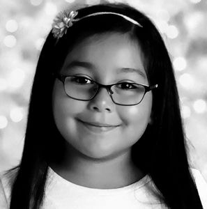 Meet your Posher, Claudia